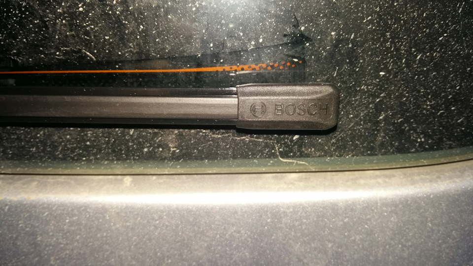 Склоочисник зад Bosch 1