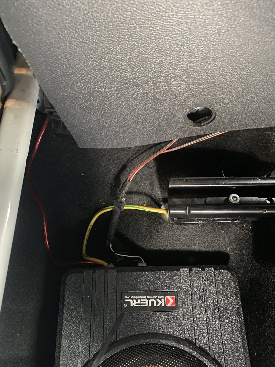 Компактний сабвуфер Kuerl 600 W. Сабвуфер під сидіння. 4