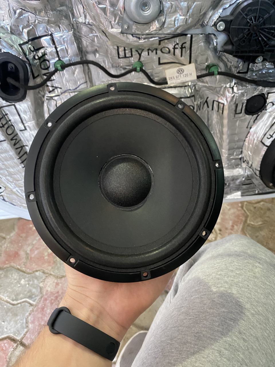 Мідбаси Pride в передні двері Caddy 3