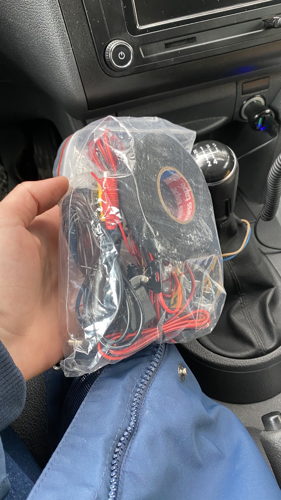 Встановлення задньої камери на RCD 330+ 2