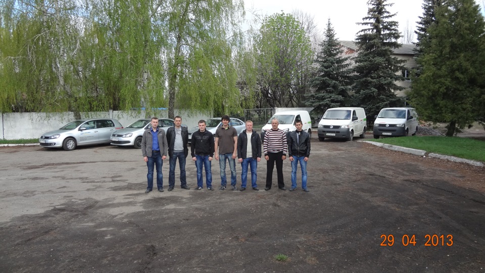пофоткалися офісом) 1