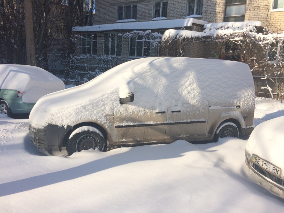 У Миколаєві діти перестаралися з проханнями про сніг)) 2