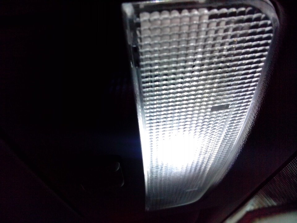 LED лампочки освітлення салону 2