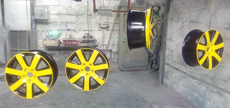 Yellow on Black 5