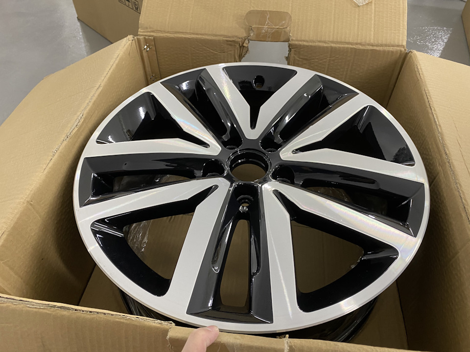 Caddy колісні диски R18 2
