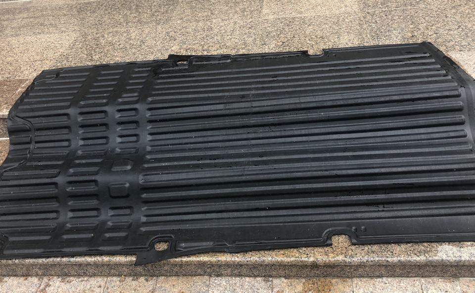 Caddy Maxi килим у вантажний відсік 4
