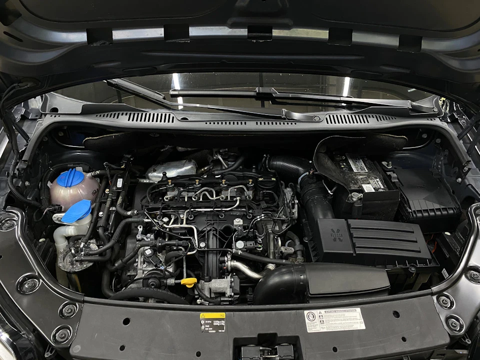 Caddy R-line продовження