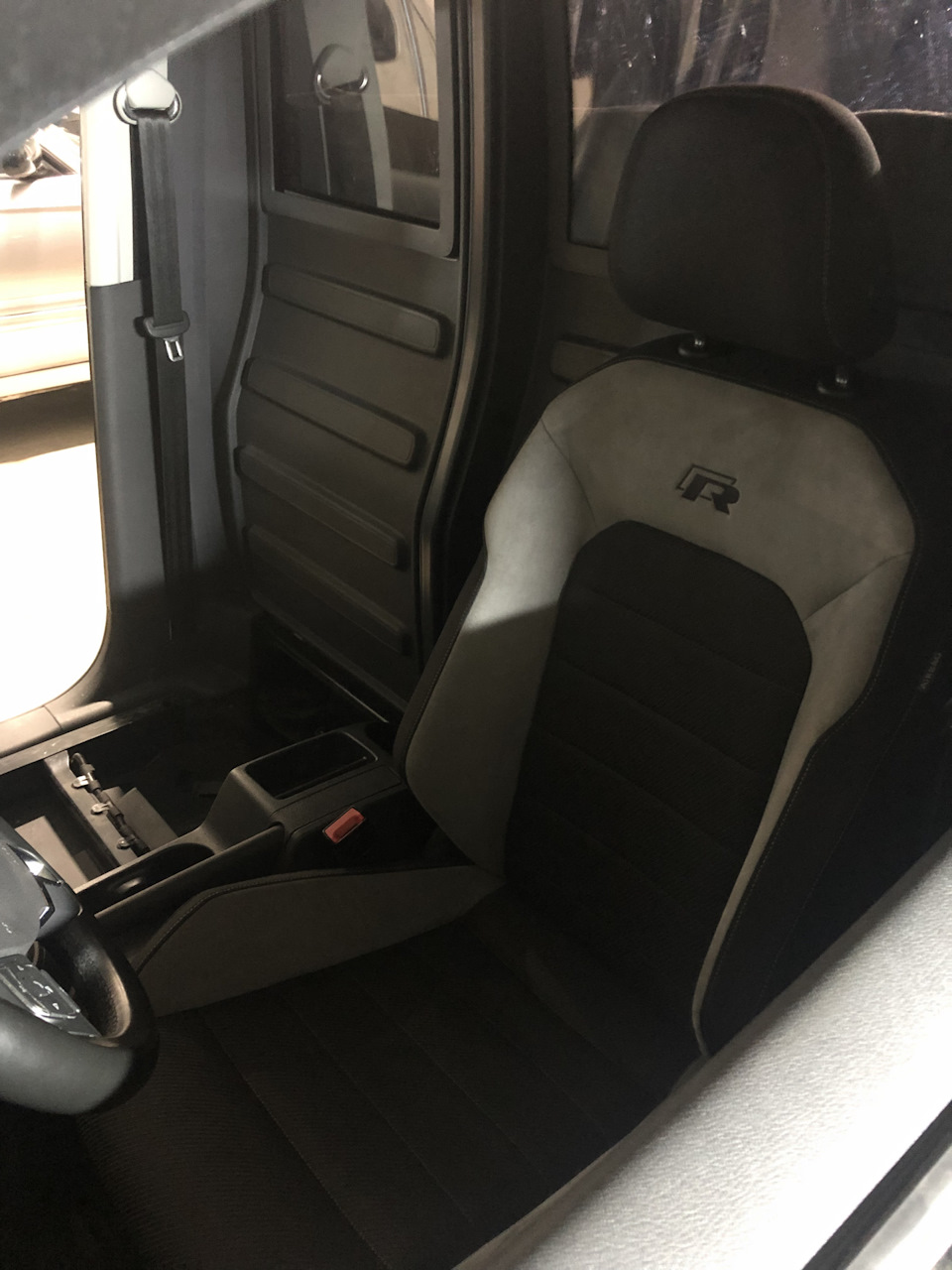 Caddy Сидіння R 4