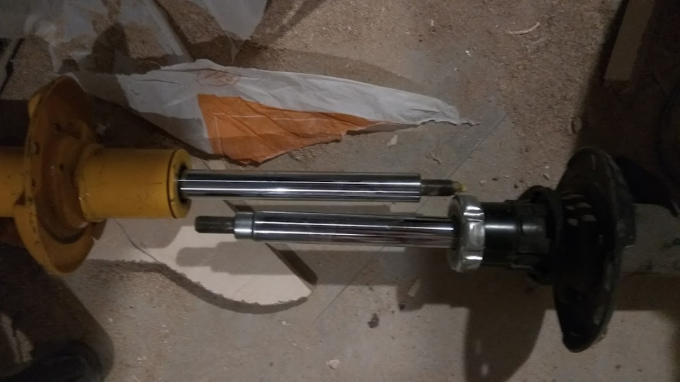 Амортизатор Koni 8710-1431Sport (Ø 55 mm) та Аміки від Q3 5N0 413 031 AE 4
