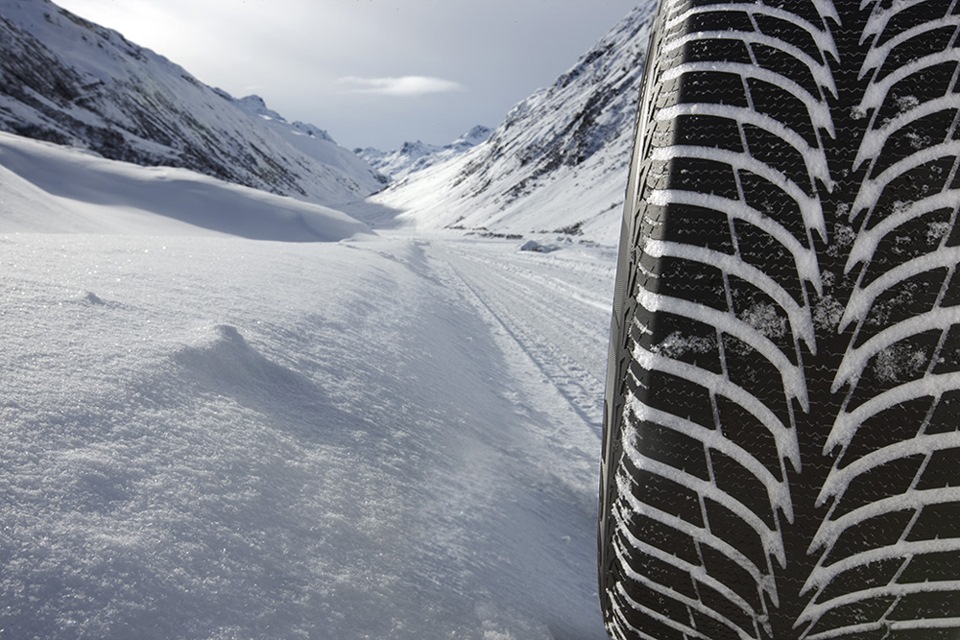 Goodyear Ultra Grip Ice+ 1