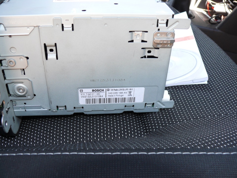 #5 Штатна магнітола BOSCH RCD-310 5