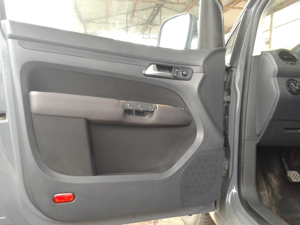 Карти Touran Black 1
