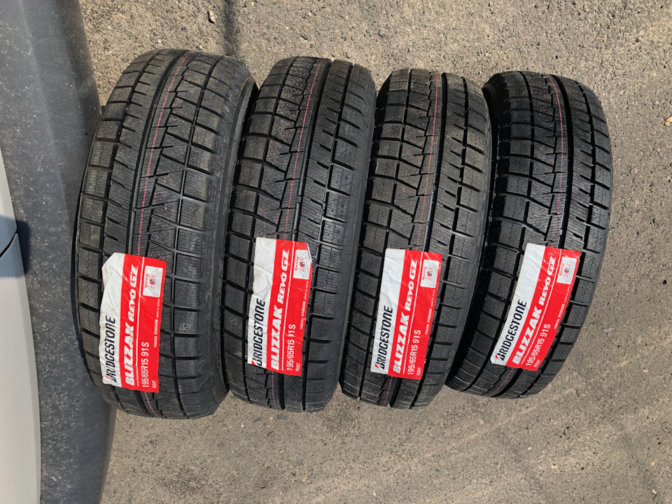 Перевзуття на зиму в Revo GZ 1
