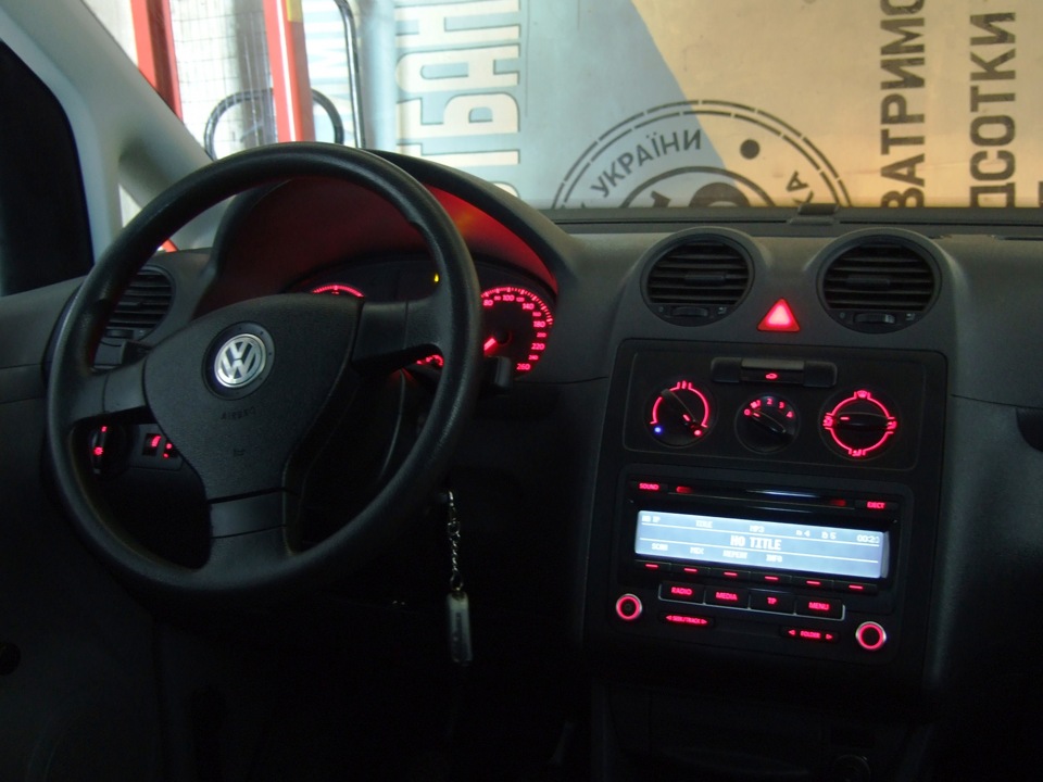 установка оригінальної магнітоли 2DIN rcd-310 1
