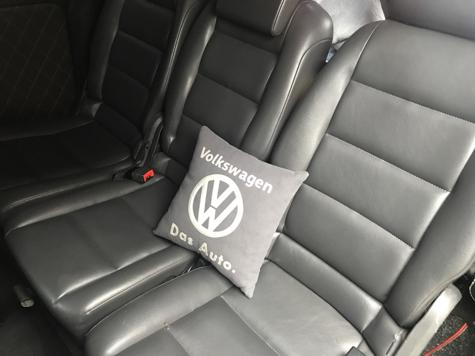 Подушка VW. Das Auto. 3
