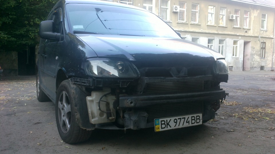 Прикупив бампер від VW Touran 1