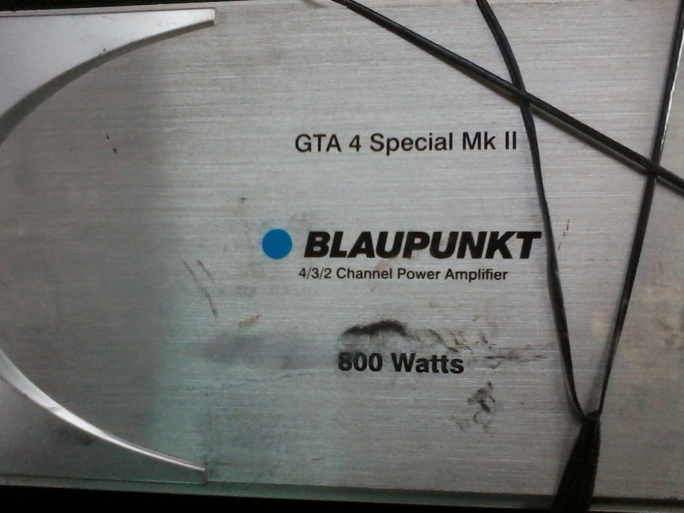 Підсилювач і саб blaupunkt 1