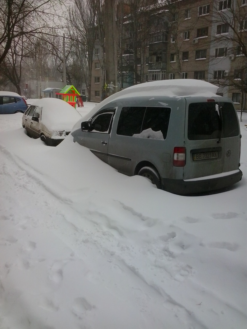 Ось випав сніг. 3