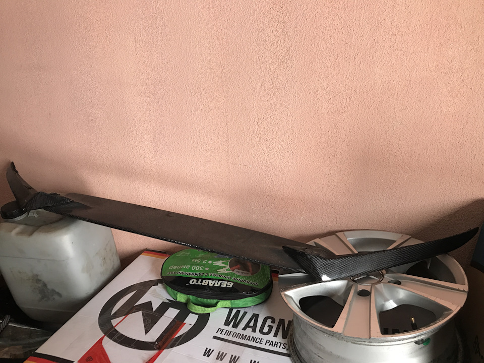 Губа для Golf 6R 2