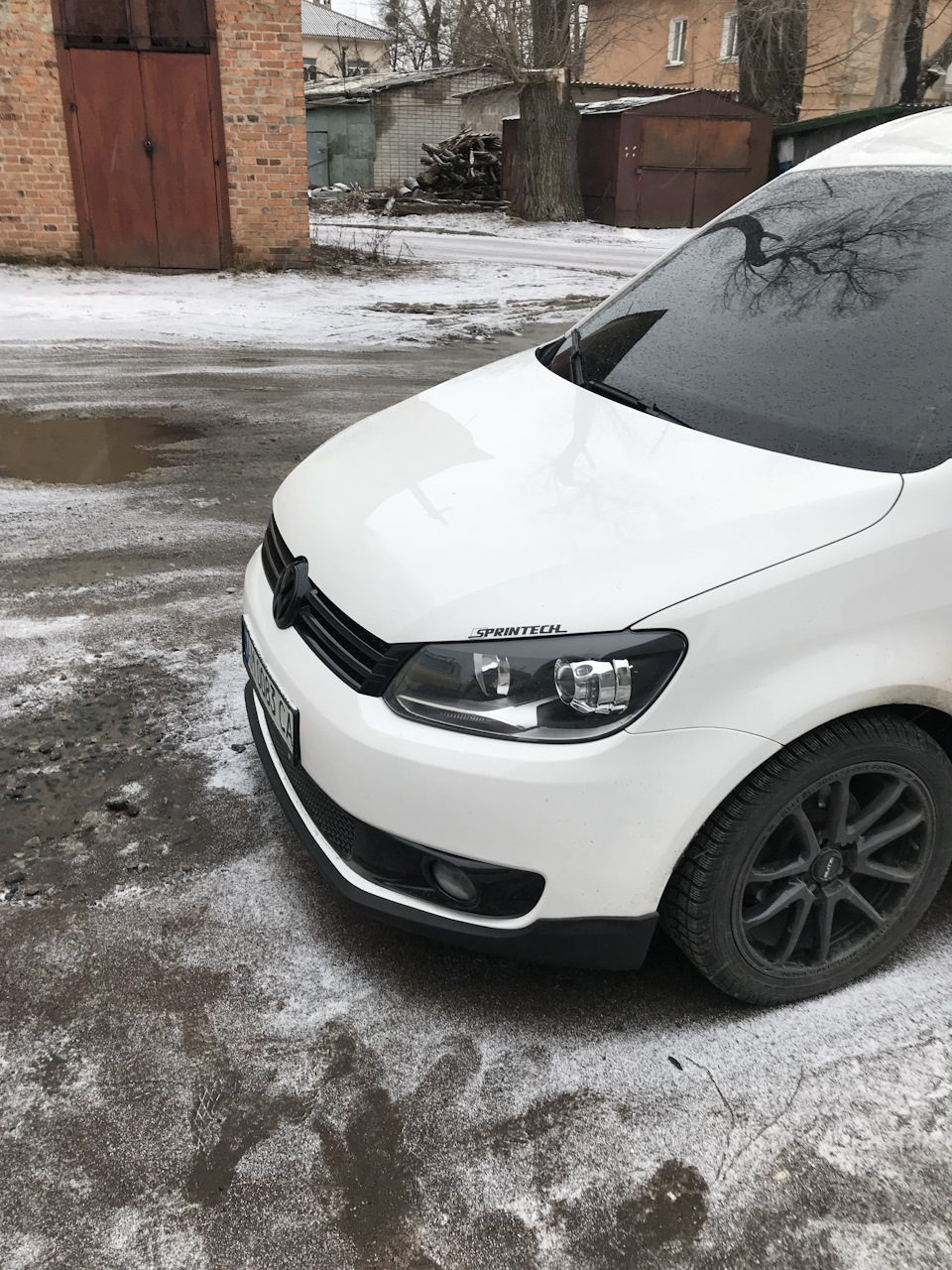 Губа touran cross на caddy бампер 1