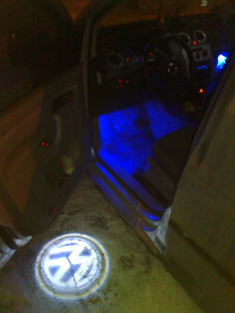 логотип VW 2