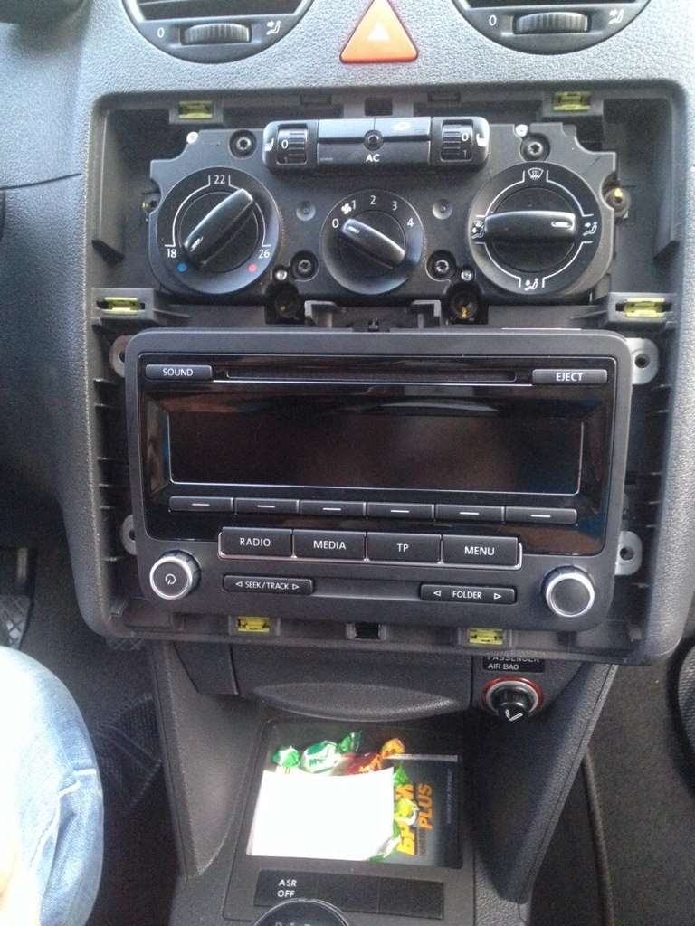 Магнітол RCD310 1