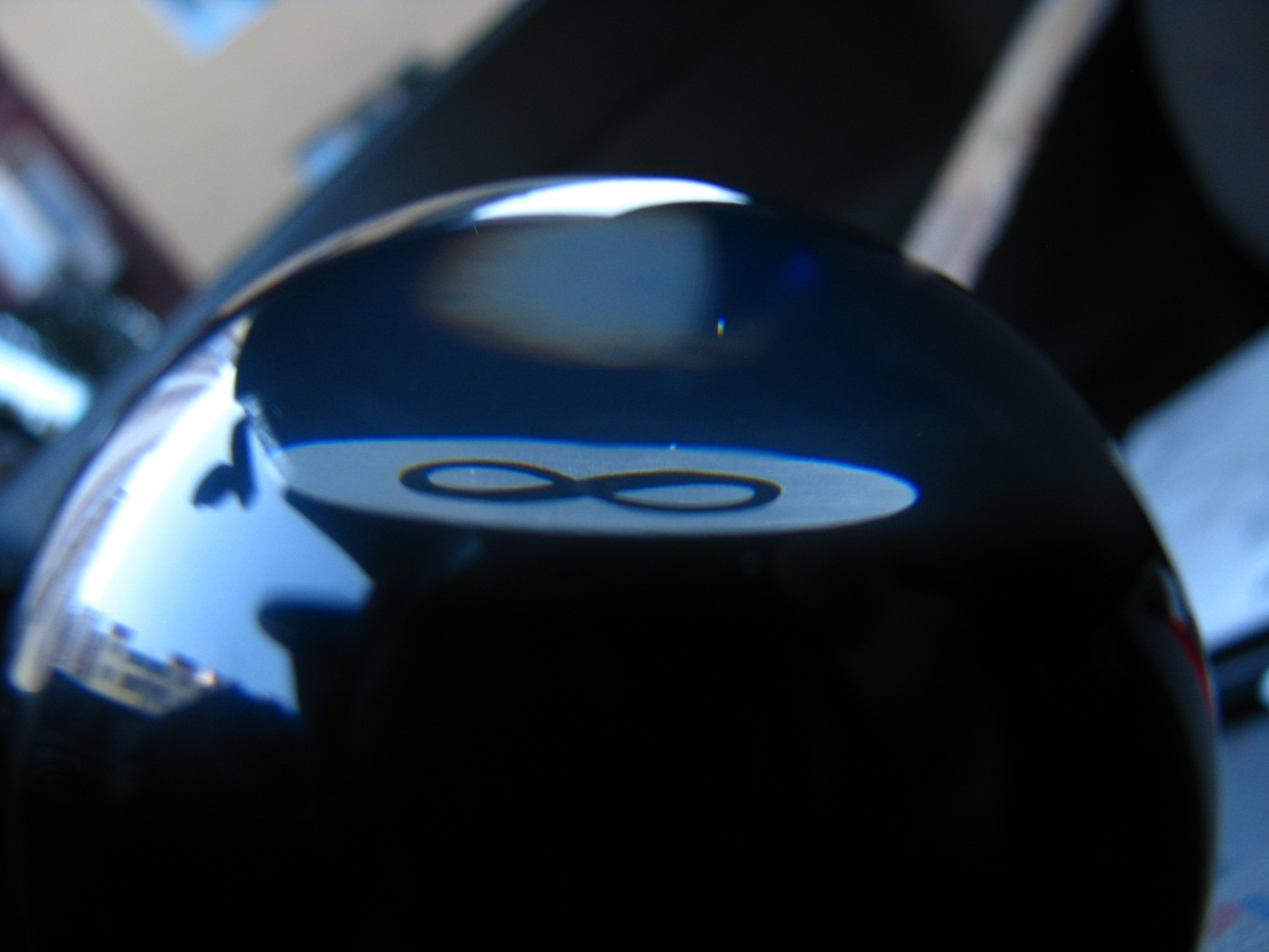 8-ball) 4