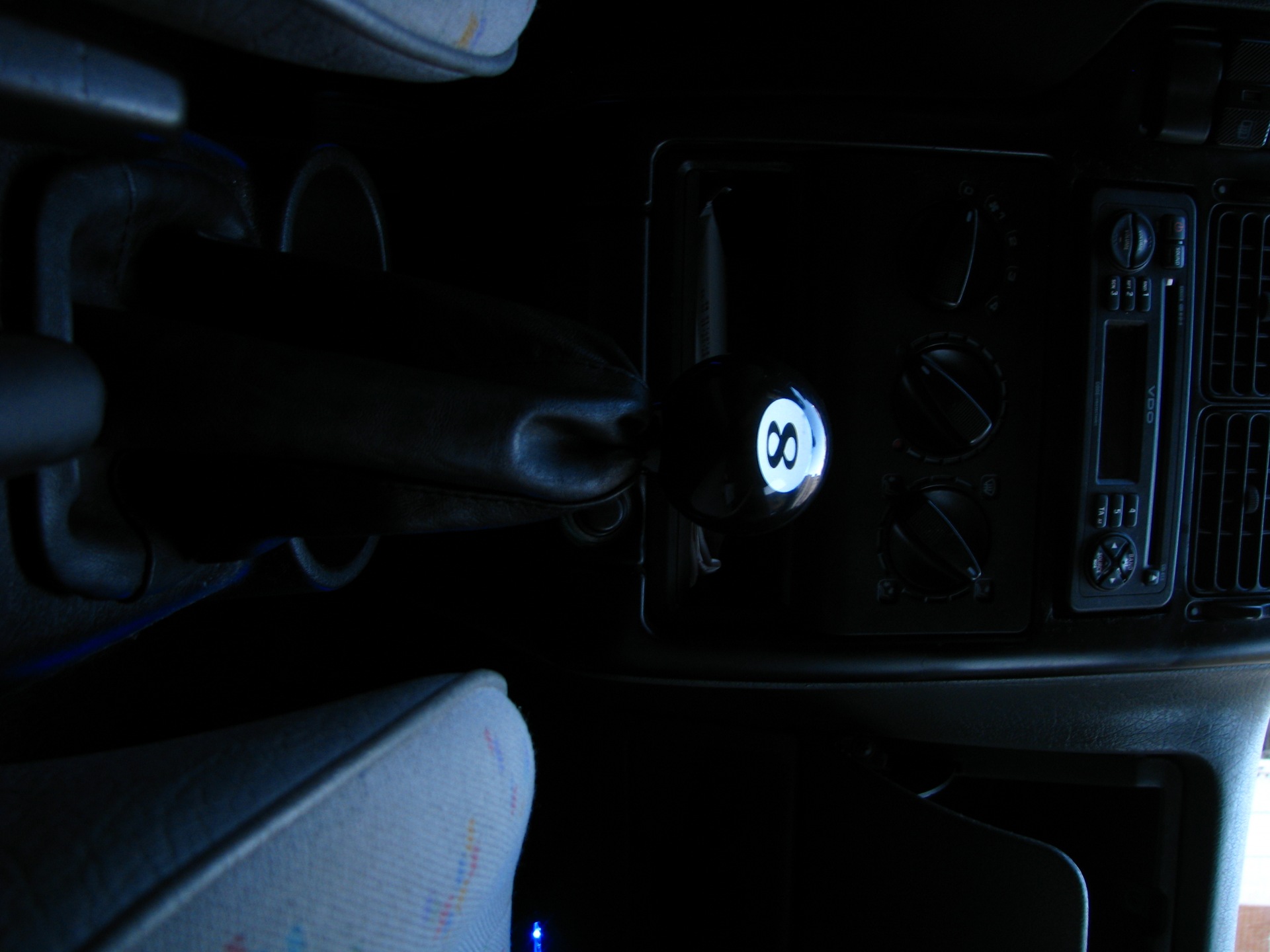 8-ball) 2