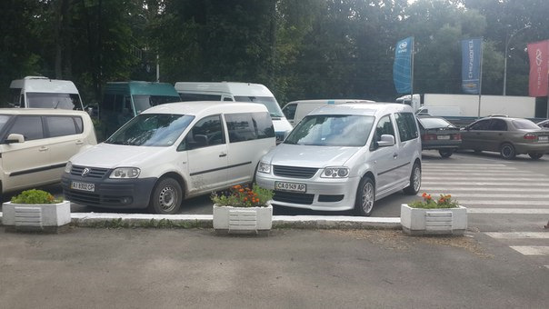 Губа для вантажу бампера Caddy 1