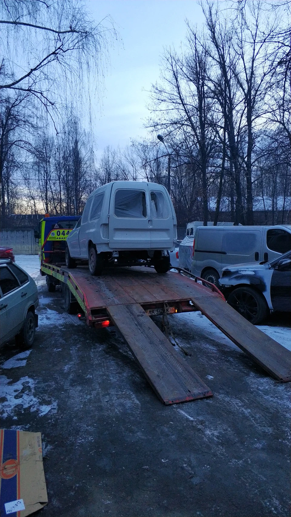 Нічого цікавого. Просто нагадую, що ми є.
