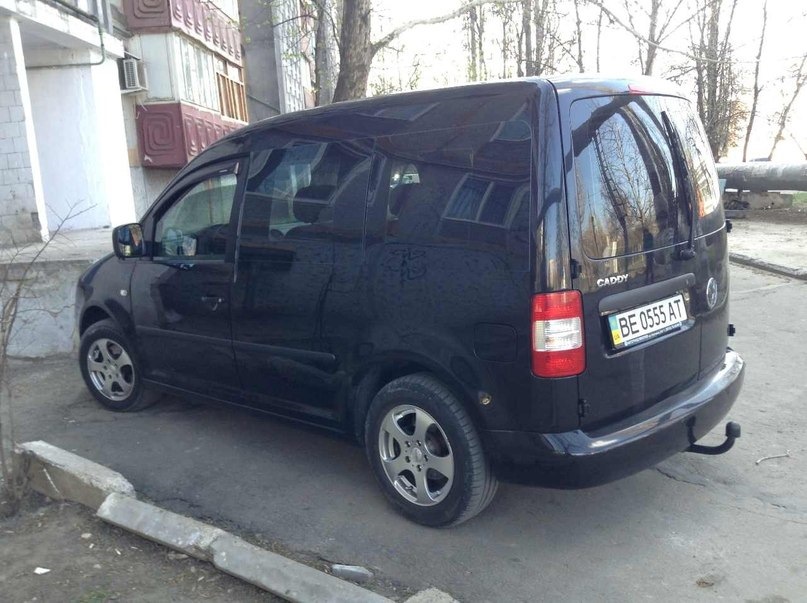 Самець 1