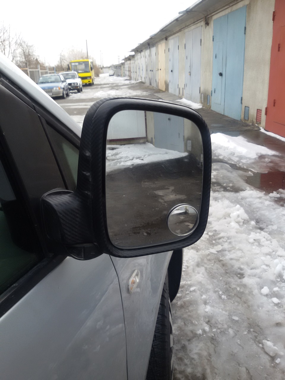 Відпала рамка дзеркала - привід згадати дитинство)) 2