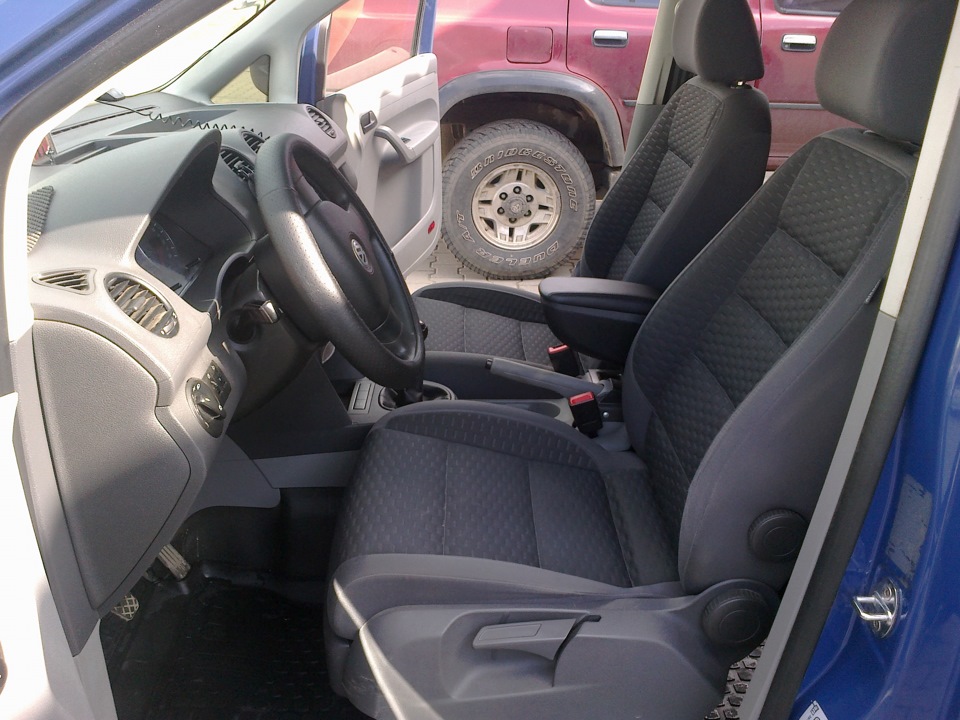 Сидушки з Volkswagen › Touran 5