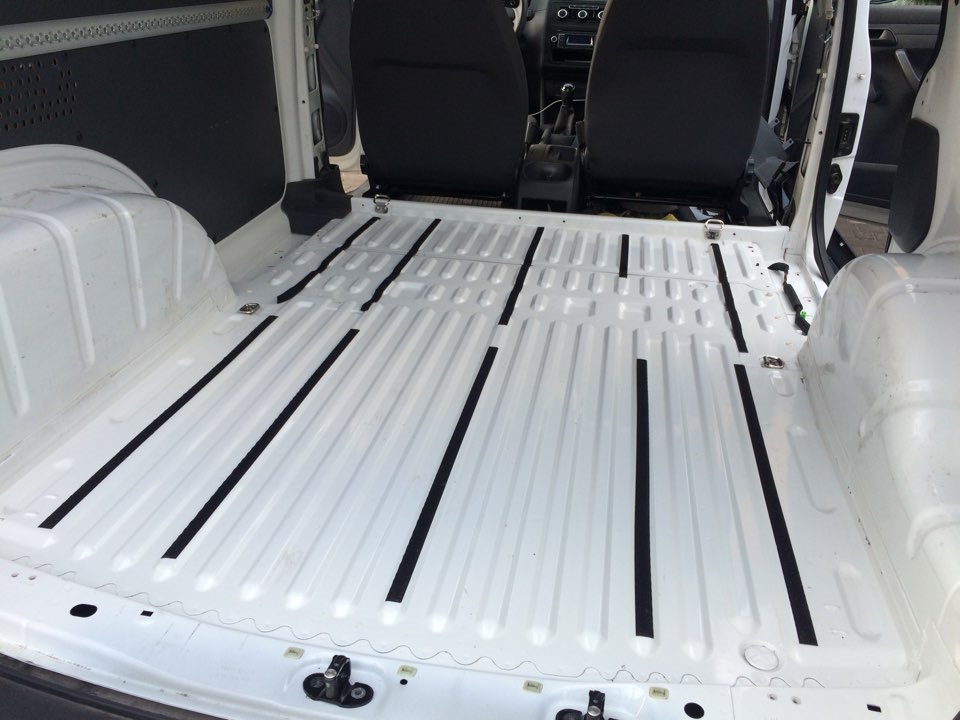 Приводимо до порядку VW Caddy whitecar 5