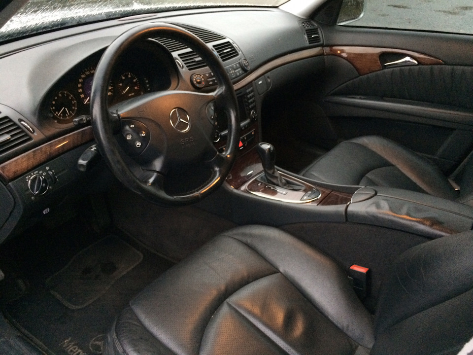 Увага, Продається Mercedes E class w211 5