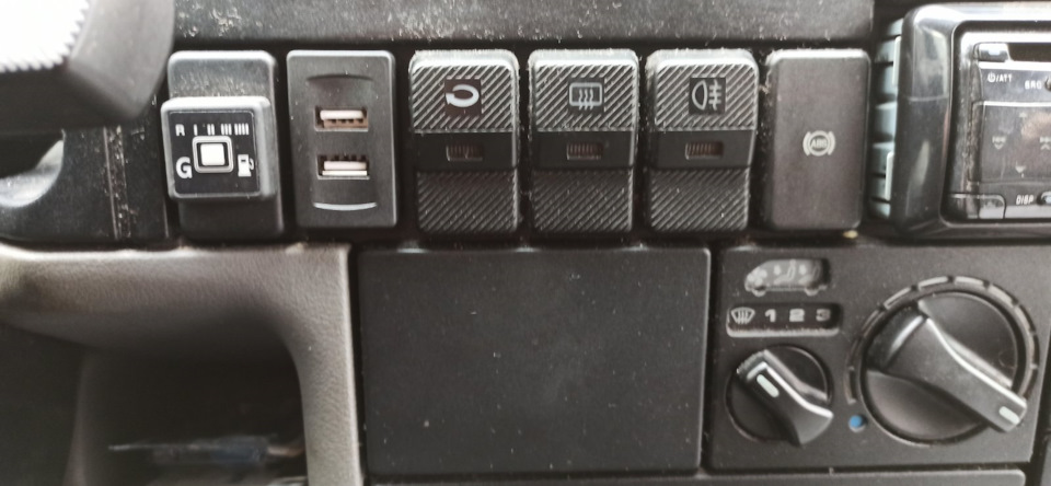 USB заряджання 2
