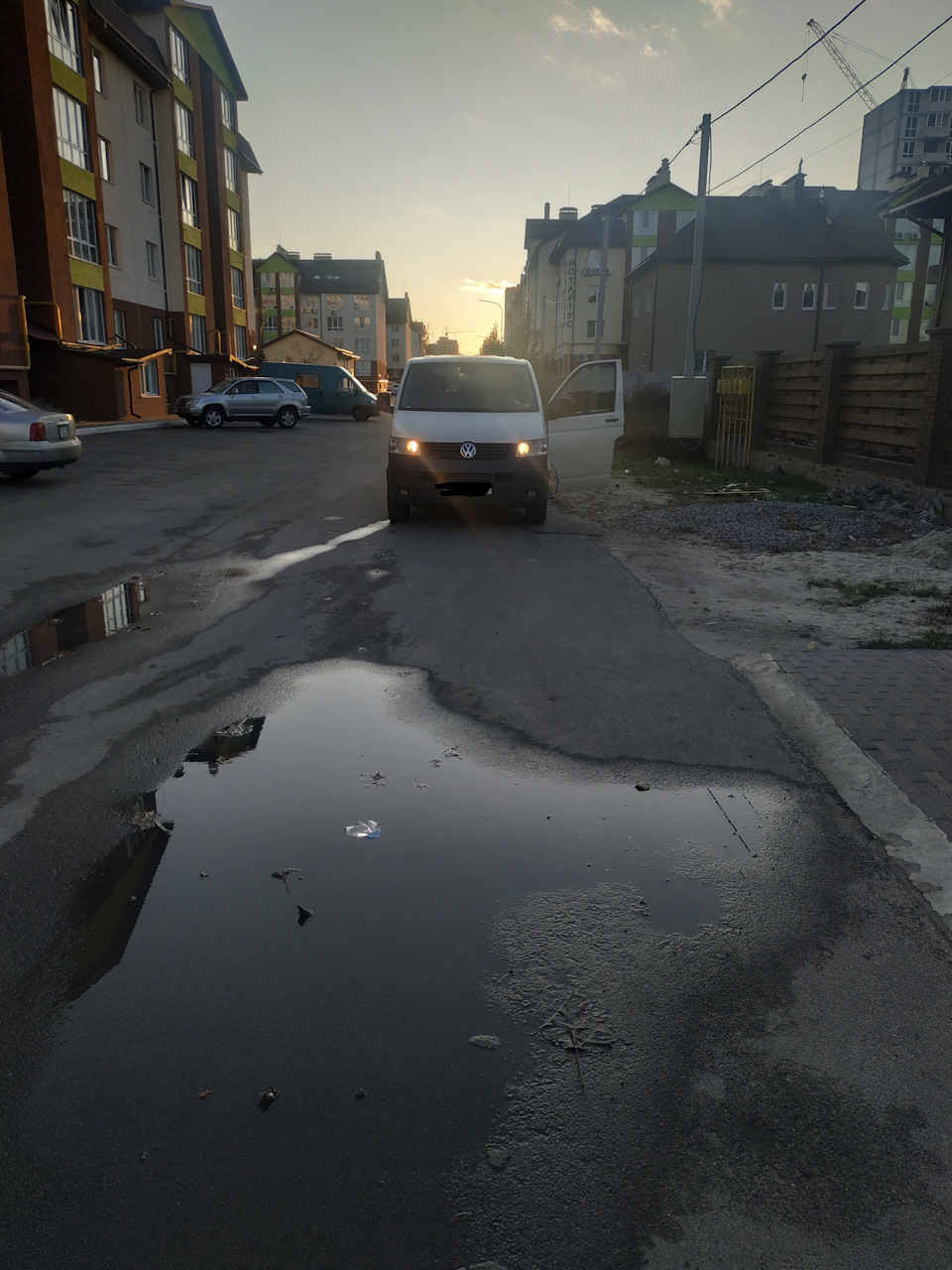 Далекий у повнакалу (ДХО, drl) 1
