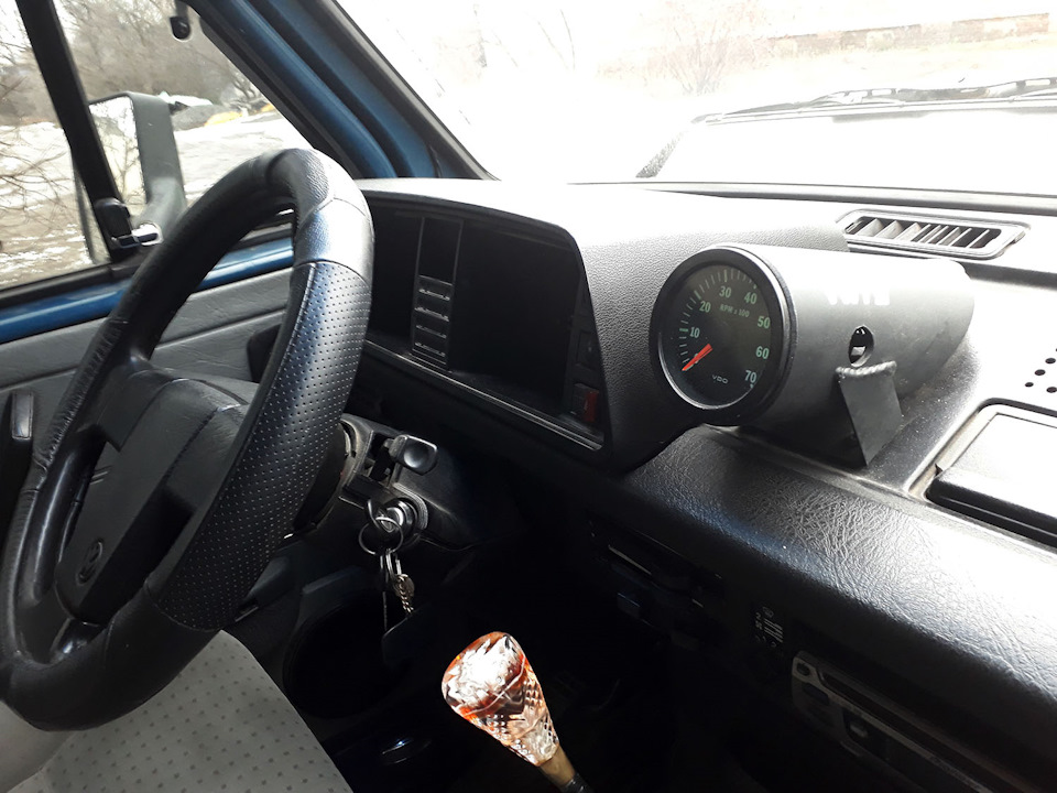 Тахометр VDO з Iveco Daily у VW T3 4