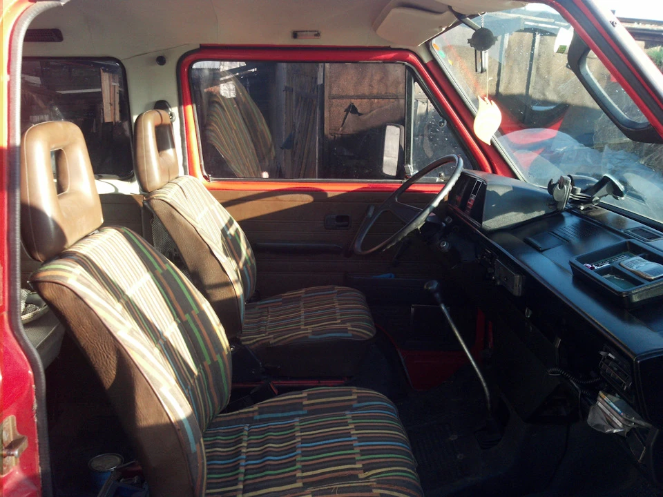 vw t3 передні сидухи (заміна)