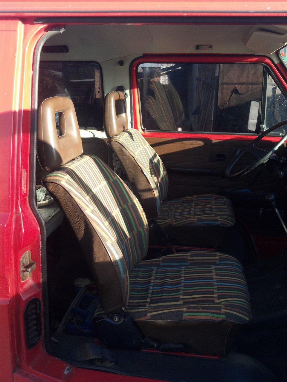 vw t3 передні сидухи (заміна) 2