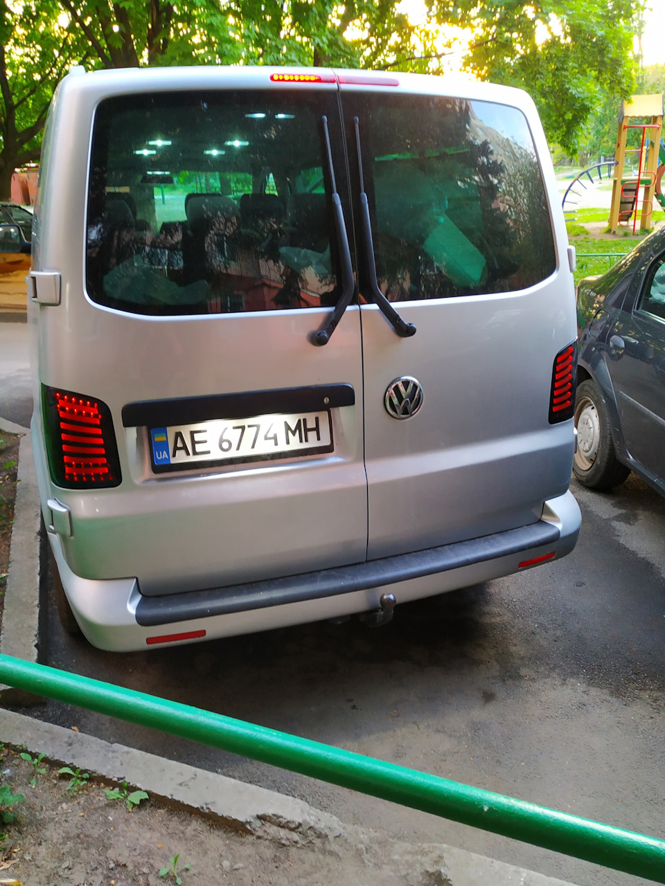 Ставимо задні фари TUNING TEC 1