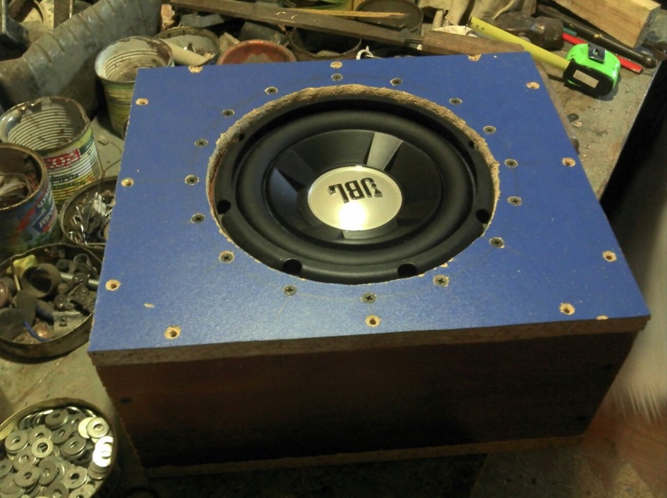 sub under seat (саб під сидіння) 2