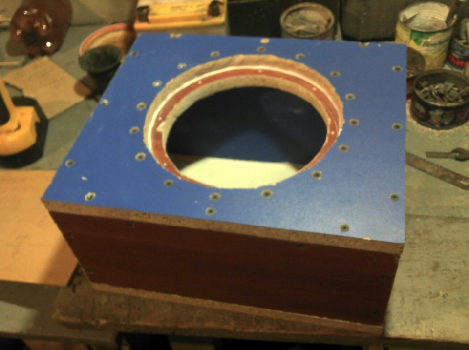 sub under seat (саб під сидіння) 1