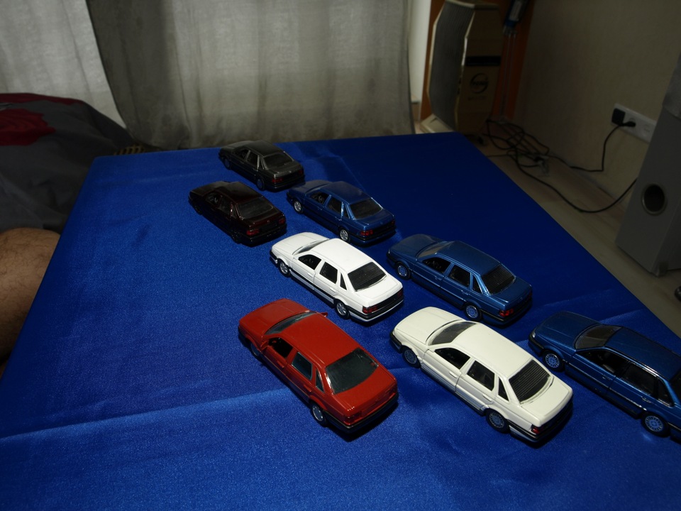 ПРОДАЖ МОДЕЛЕЙ, VW PASSAT B3, B4 -35i - 1:43 - SCHABAK, Німеччина 3