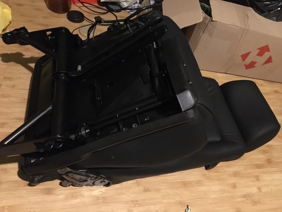Recaro в салоні 5