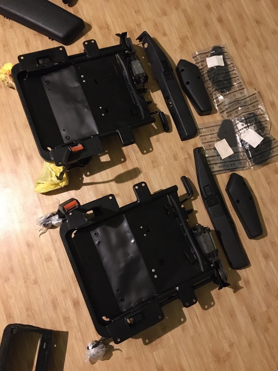 Recaro в салоні 2