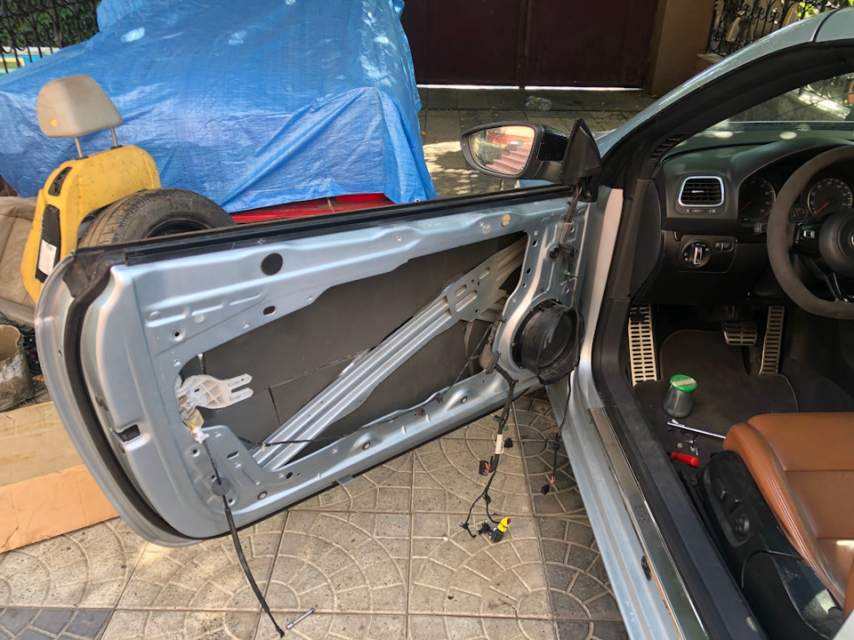 Ремонт склопідйомника VW EOS 2