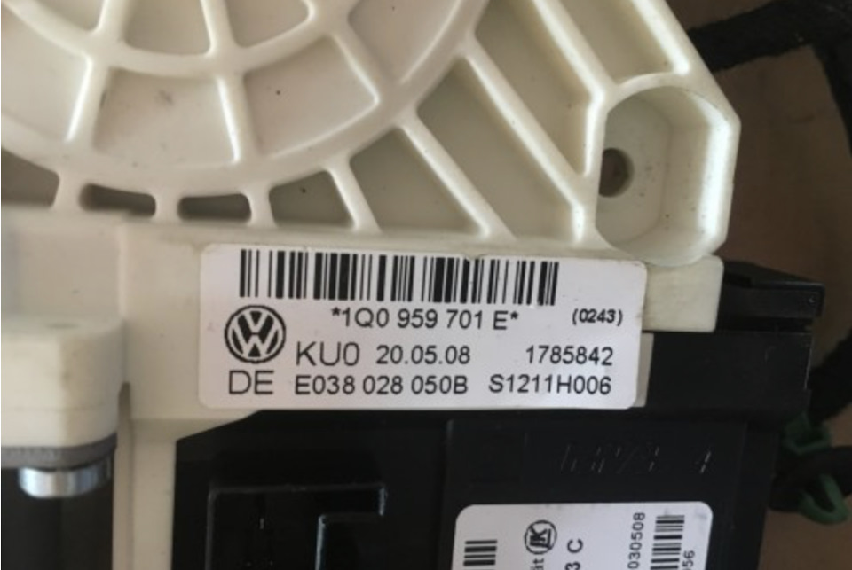 Рестайлінг бічних дзеркал VW Eos 4