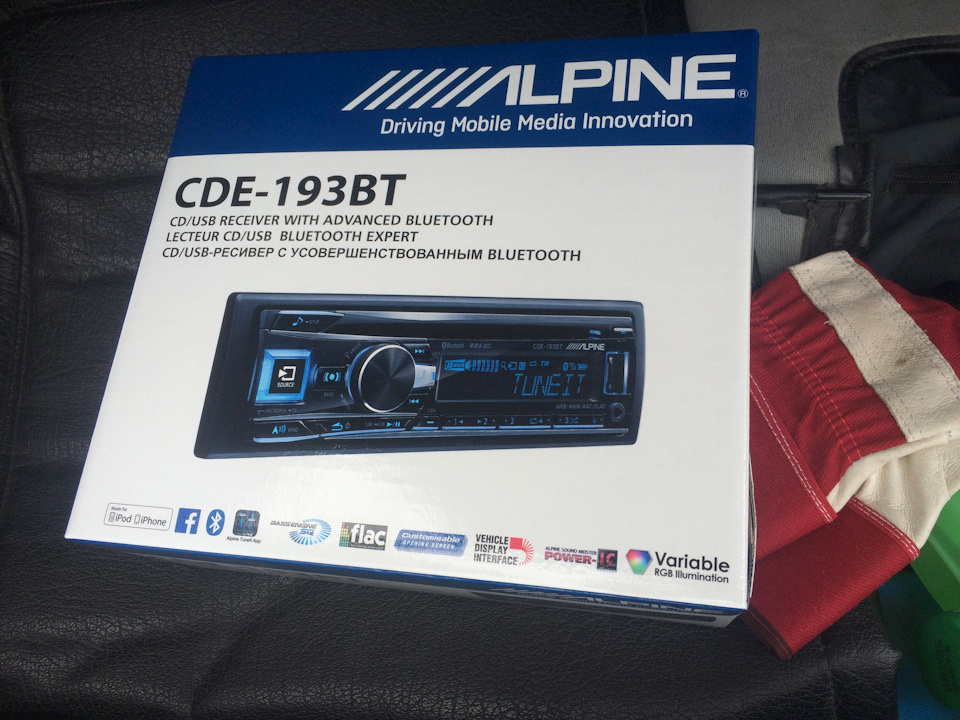 #6 Alpine CDE-193BT 1