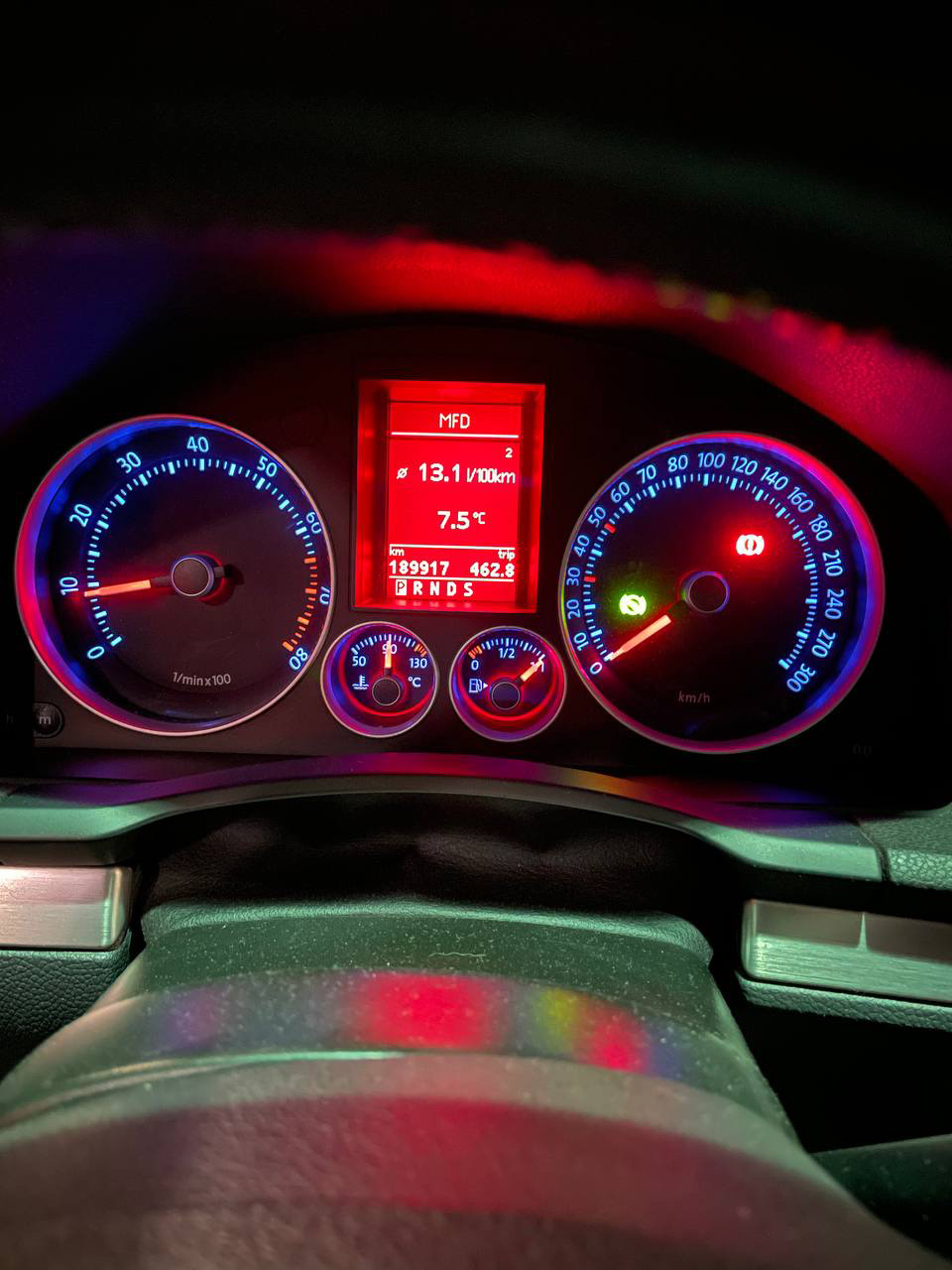 Довгоочікуваний пересвіт приладки GTI в білі шкали і стрілки від Форд-а 5